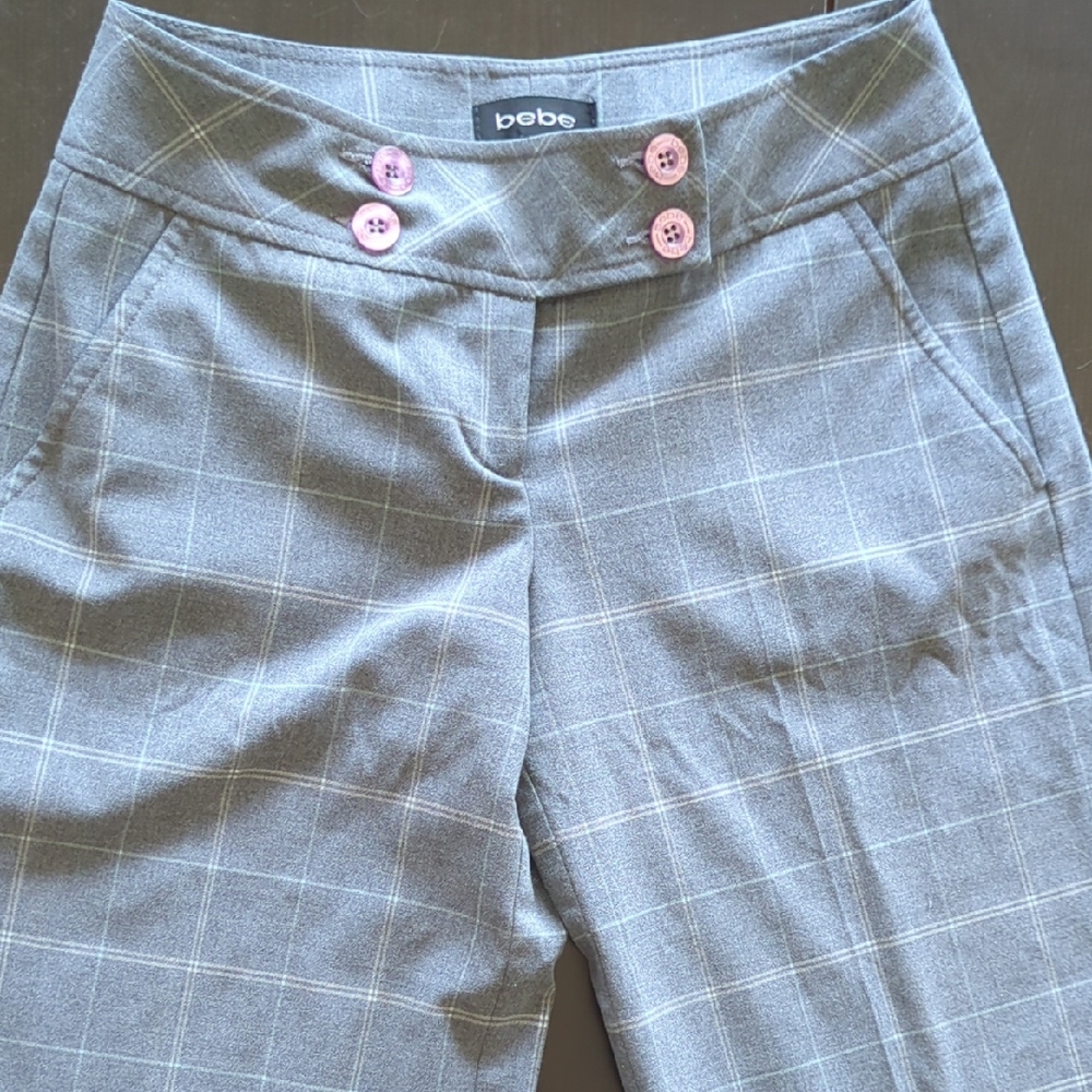 Bebe Gray Checkered Capri Trousers with Pink Accents